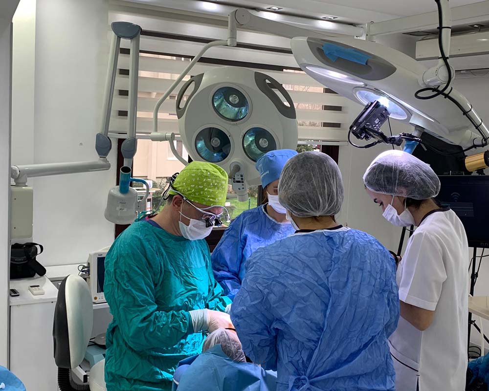 Ataşehir İmplant Diş Kliniği 